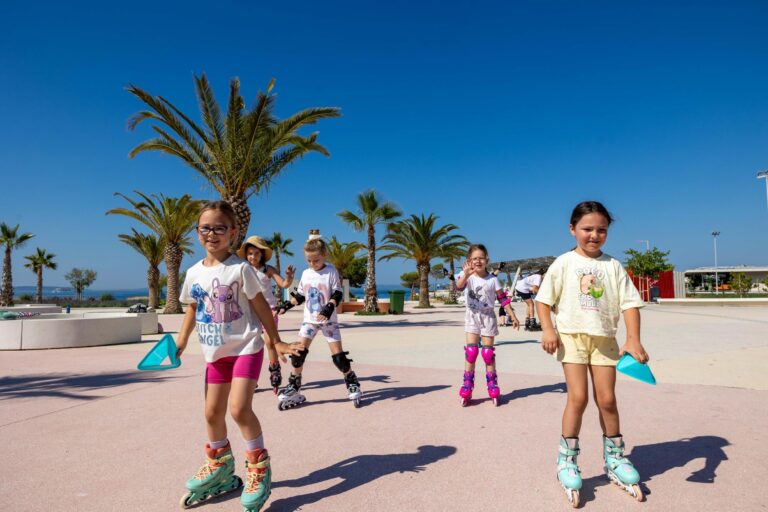 Baby beach party, škola rolanja, sportski poligon, ples, predstava i radionice za veseliju proslavu Prvog dana lita